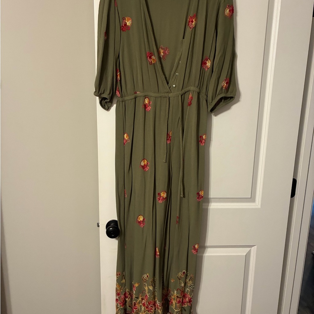 Olive Green Floral jumper with V-Neck